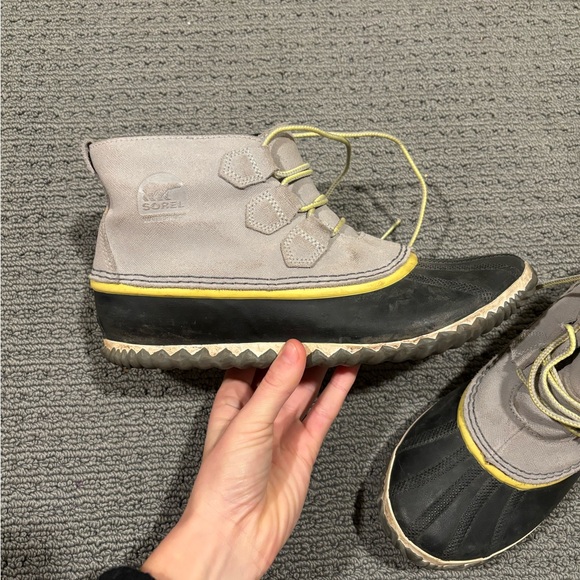 SOREL Out N About Boots - Picture 9 of 9